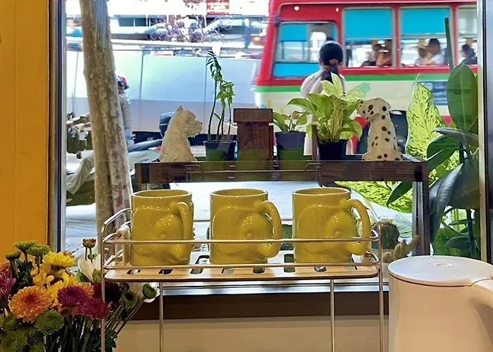 Albergue Lemon Siam Free Breakfast