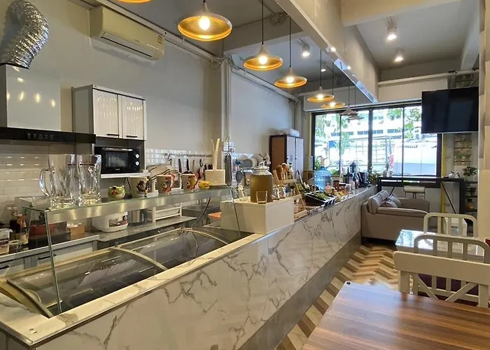 Albergue Lemon Siam Free Breakfast *